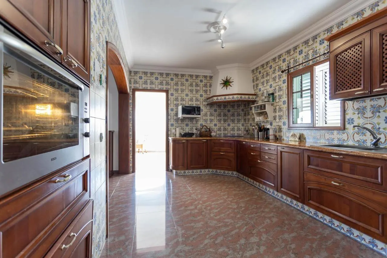 הוילה Casa Maria, פוארטו קאלרו ספרד