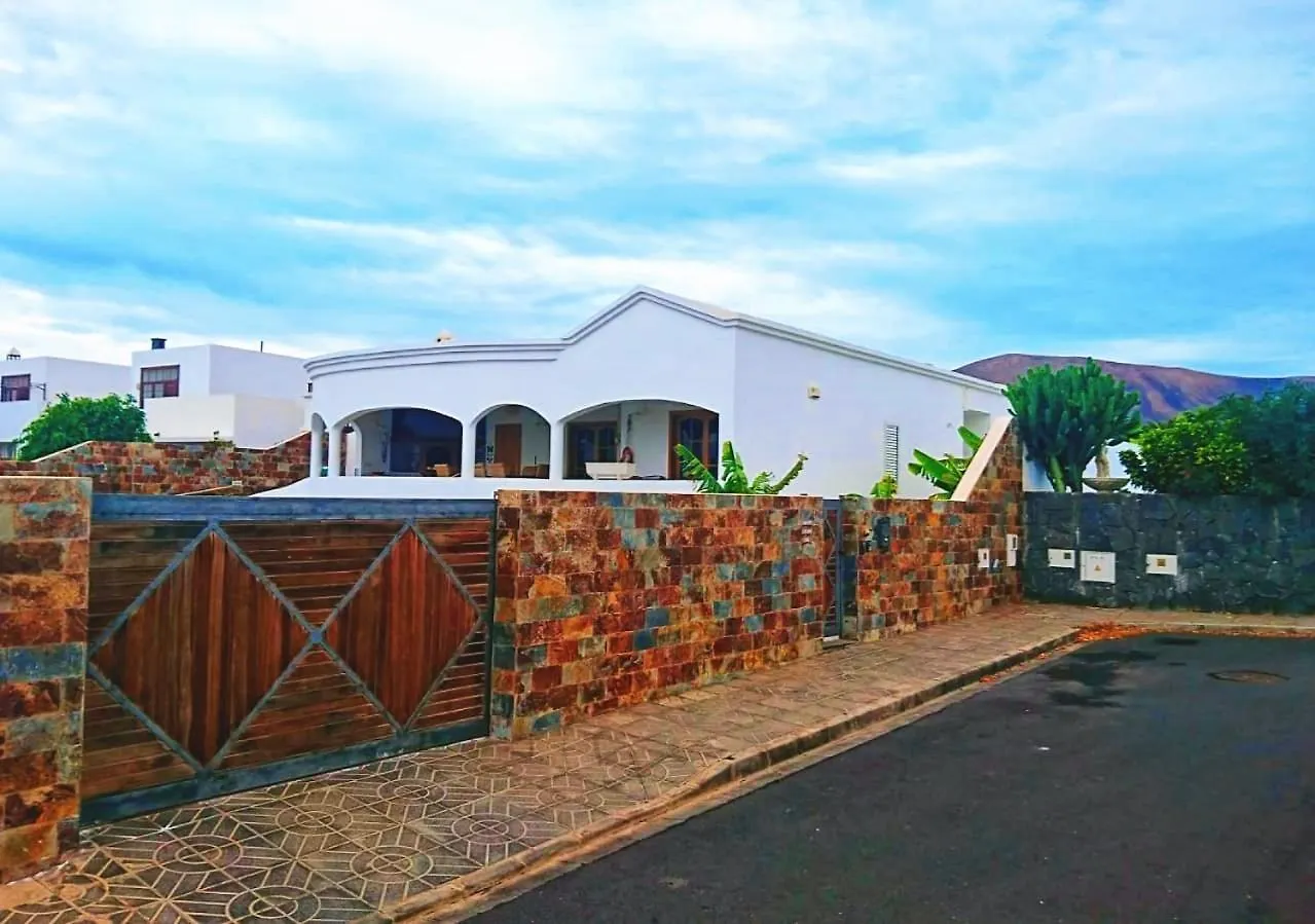 בית נופש הוילה Casa Maria, פוארטו קאלרו